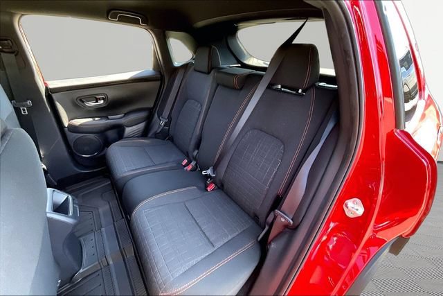 Used 2025 Honda HR-V Sport image 16