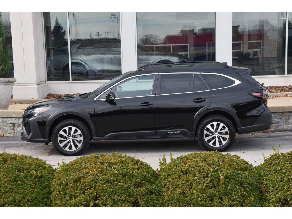 Certified 2025 Subaru Outback Premium image 6