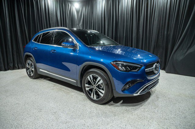 Certified 2025 Mercedes-Benz GLA 250 image 3