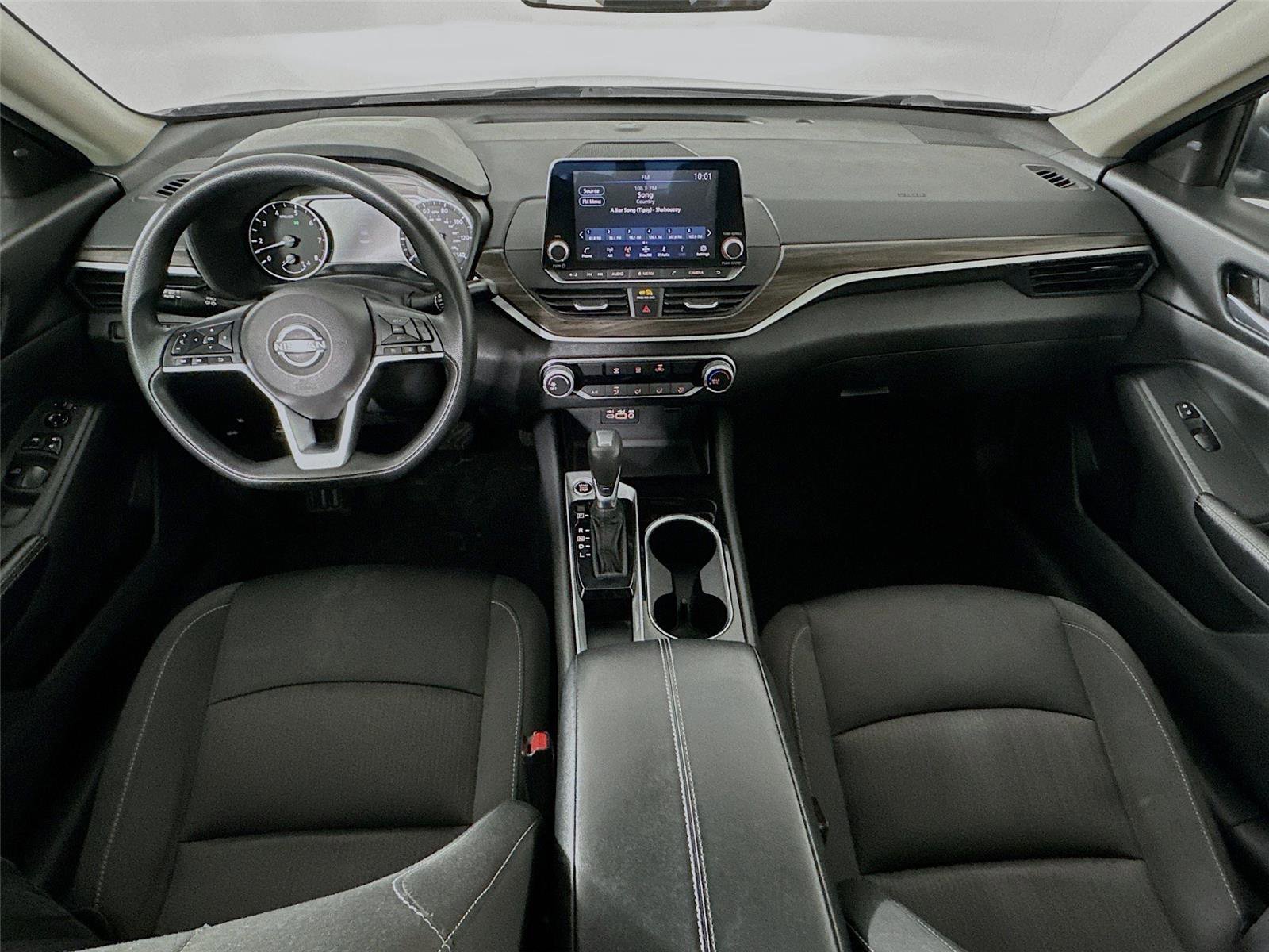 Used 2024 Nissan Altima 2.5 SV image 29