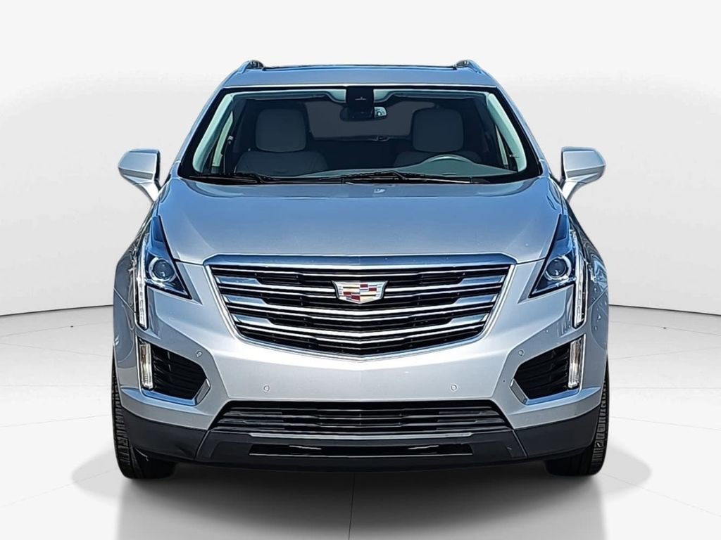 Used 2017 Cadillac XT5 Luxury w/ Driver Awareness Package image 11