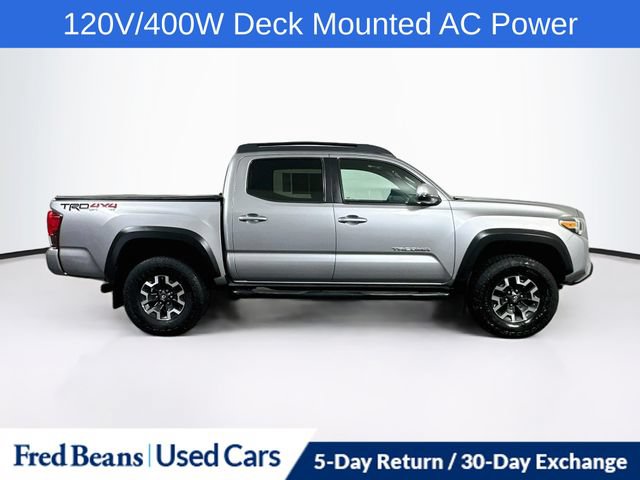 Used 2017 Toyota Tacoma TRD Off-Road w/ Premium & Technology Package AWD/4WD image 11