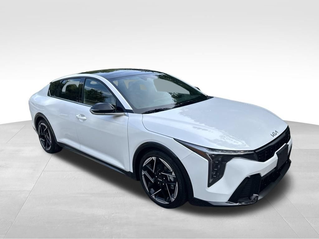 Used 2025 Kia K4 GT-Line w/ GT-Line Premium Package FWD image 8
