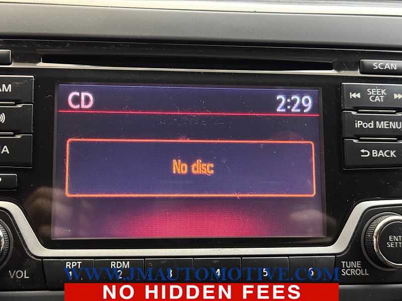 Used 2017 Nissan Sentra S FWD image 23