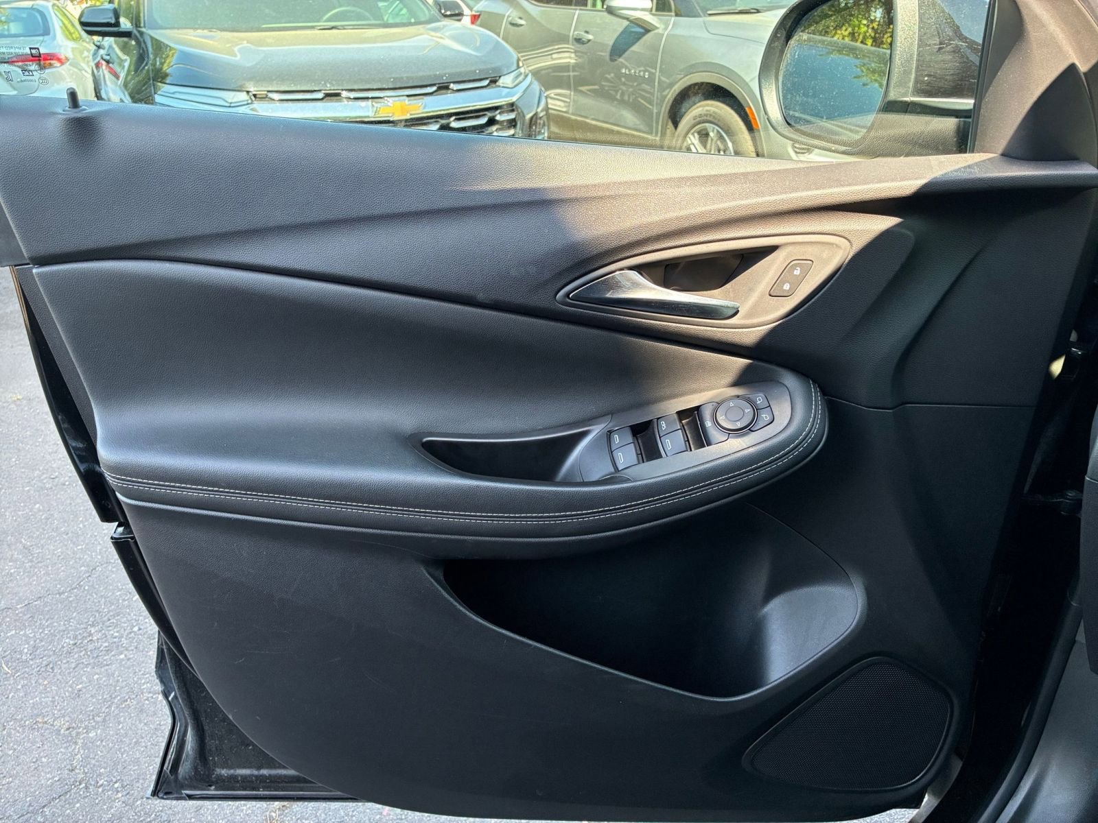 Used 2025 Buick Encore GX Preferred image 18