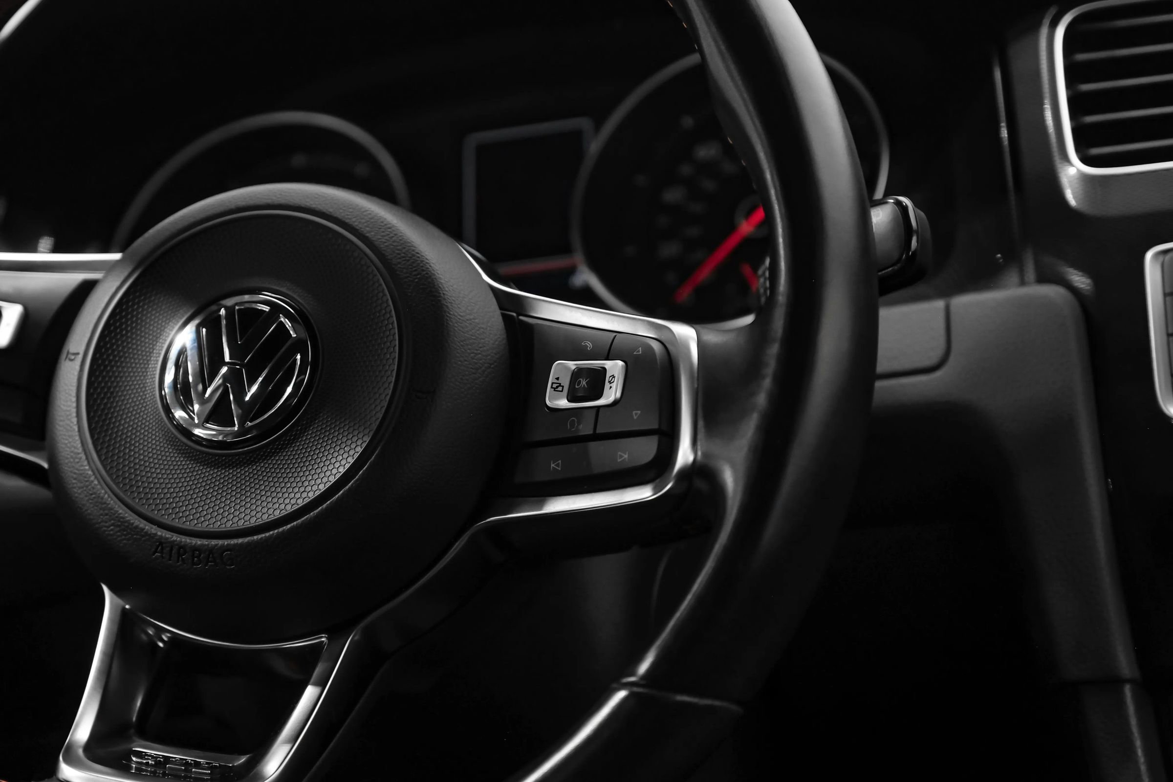 Used 2017 Volkswagen GTI Autobahn FWD image 24