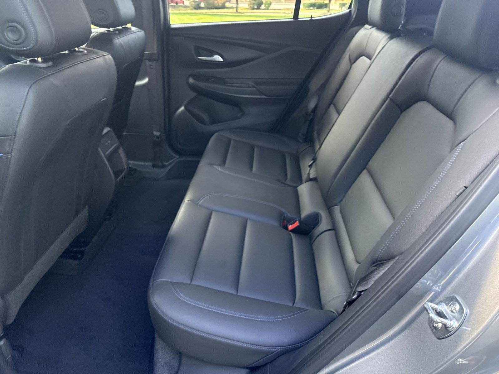 Used 2024 Buick Envista Sport Touring w/ Convenience I Package FWD image 21