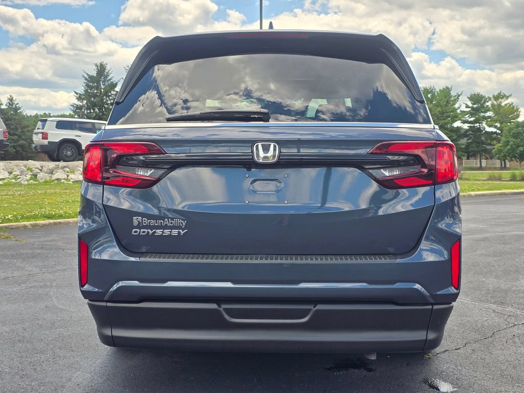 Used 2026 Honda Odyssey EX-L image 7