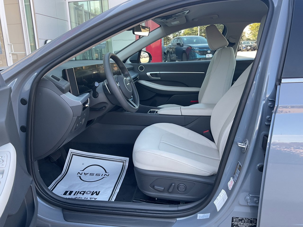 Used 2025 Hyundai Sonata SEL FWD image 8
