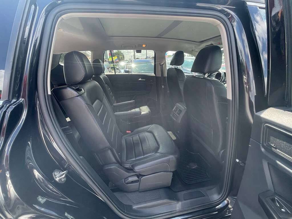 Used 2020 Volkswagen Atlas SEL R-Line AWD/4WD image 14