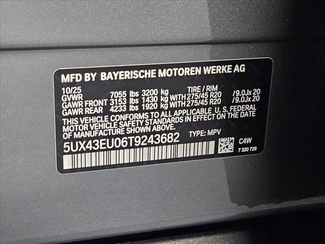 Used 2026 BMW X5 xDrive50e w/ Parking Assistance Package image 17