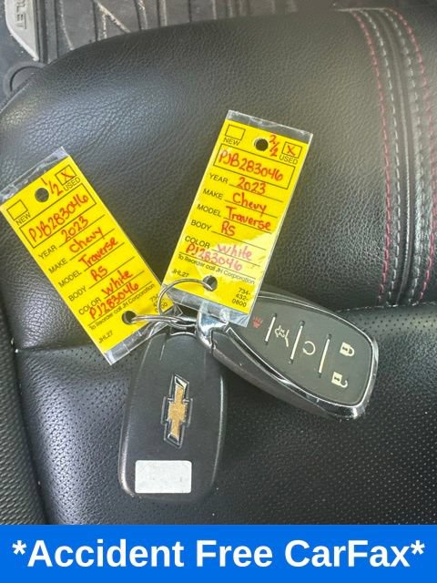 Used 2023 Chevrolet Traverse RS w/ LPO, Floor Liner Package AWD/4WD image 9