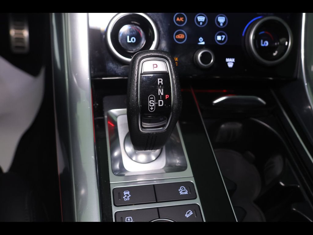 Used 2020 Land Rover Range Rover Sport SVR AWD/4WD image 17