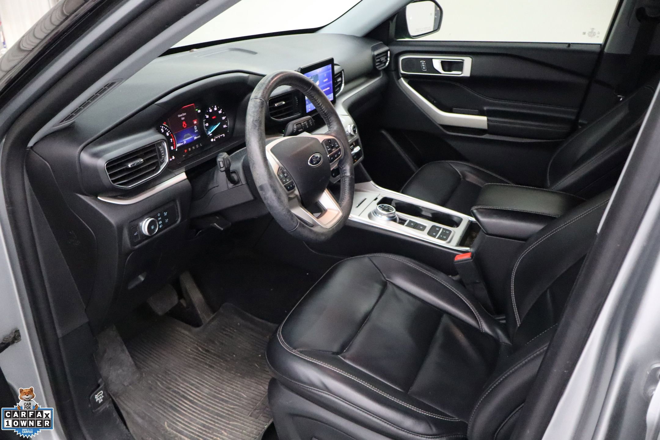 Used 2021 Ford Explorer XLT w/ Equipment Group 202A image 24