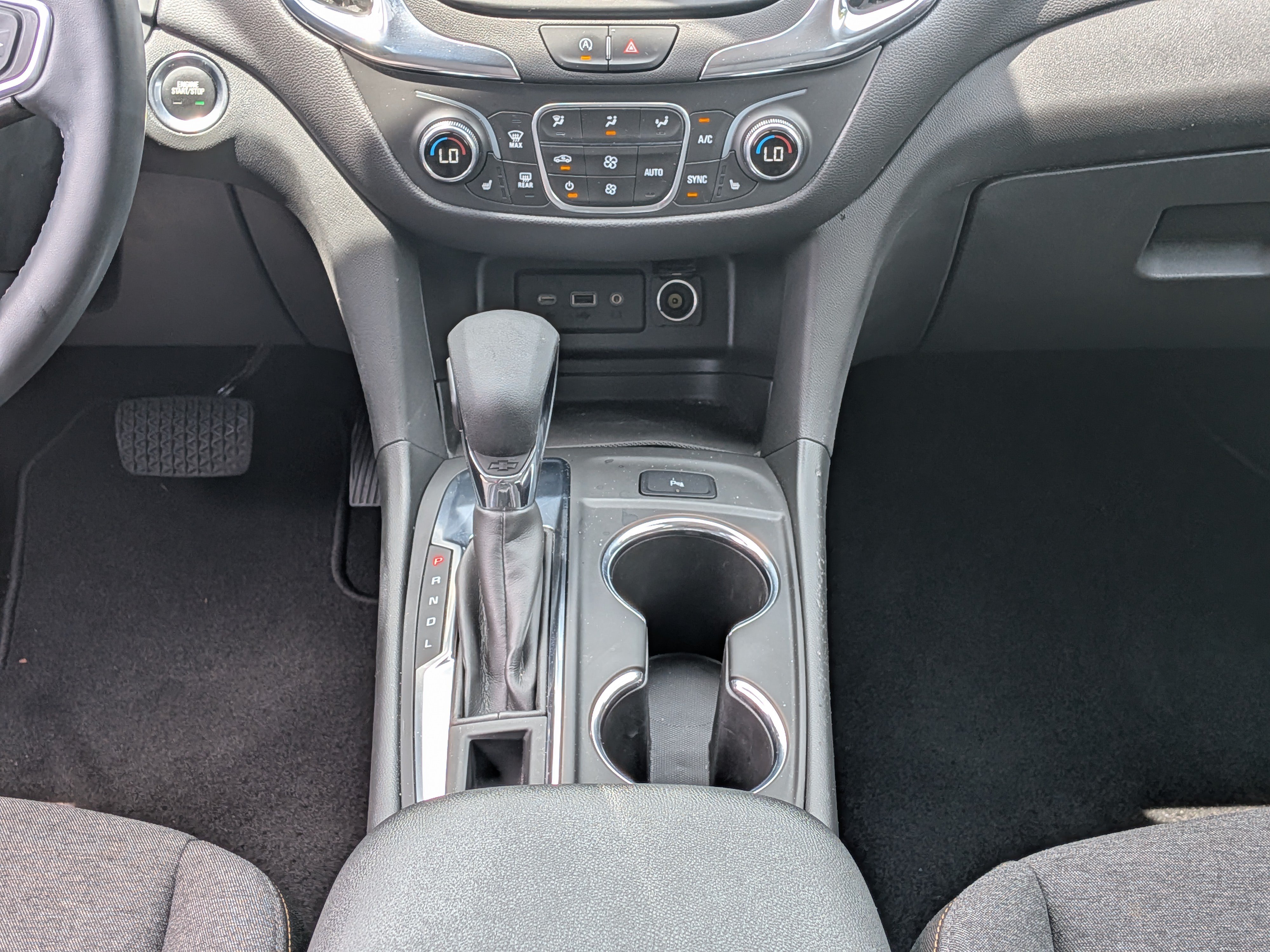 Used 2024 Chevrolet Equinox LT FWD image 21