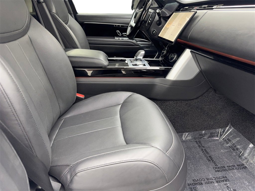 Used 2023 Land Rover Range Rover SE image 43