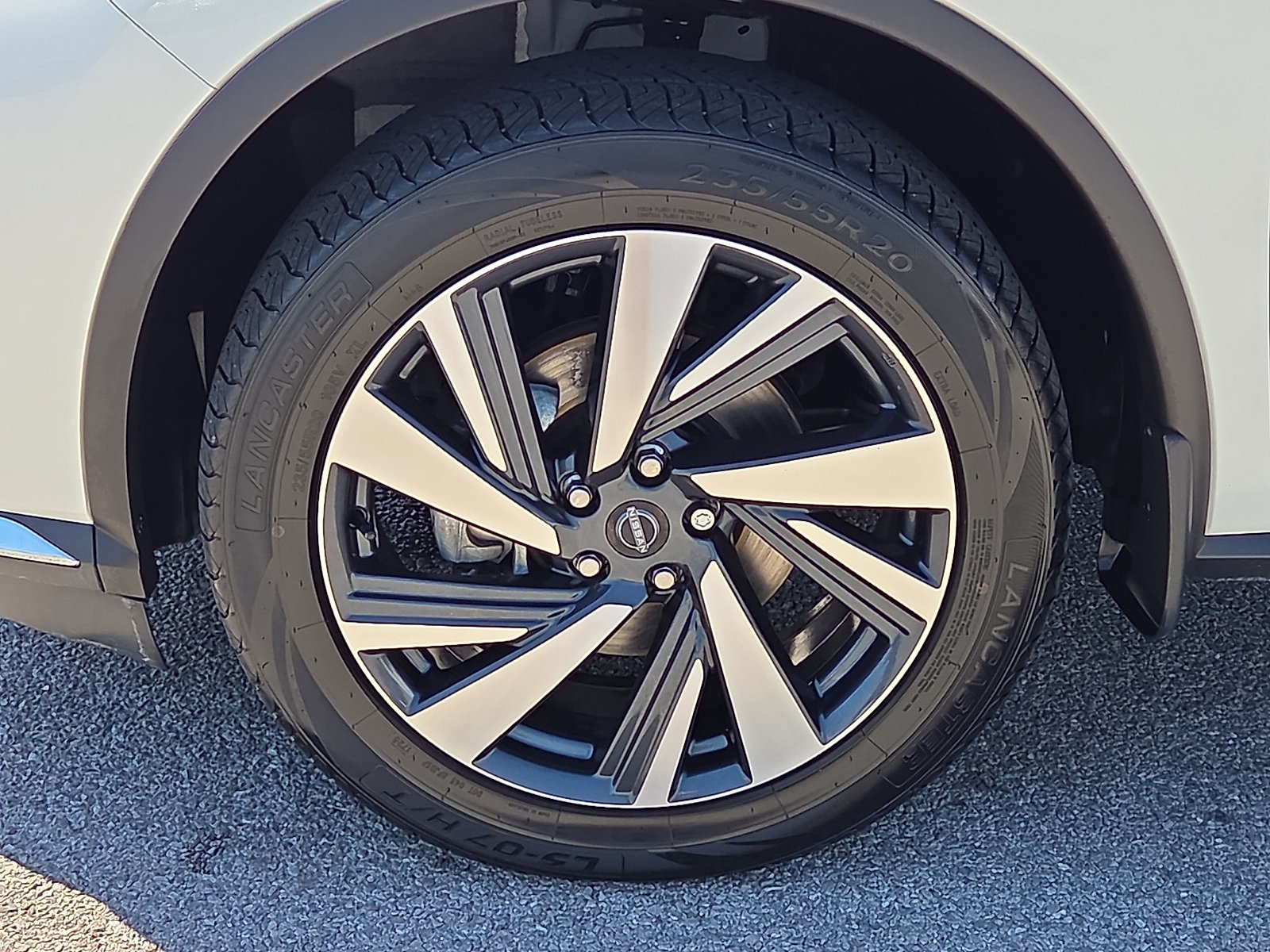Used 2024 Nissan Murano SL w/ Cargo Package FWD image 7