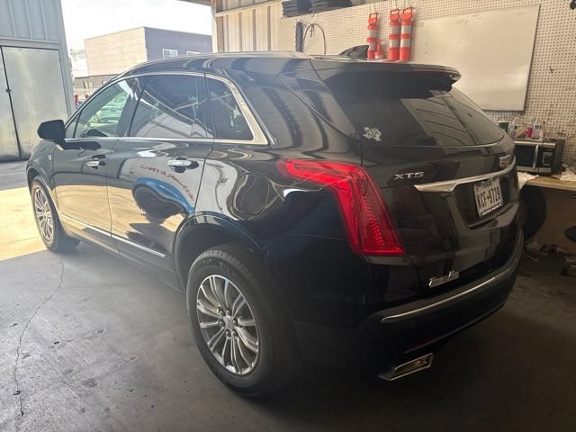 Used 2017 Cadillac XT5 Luxury FWD image 3