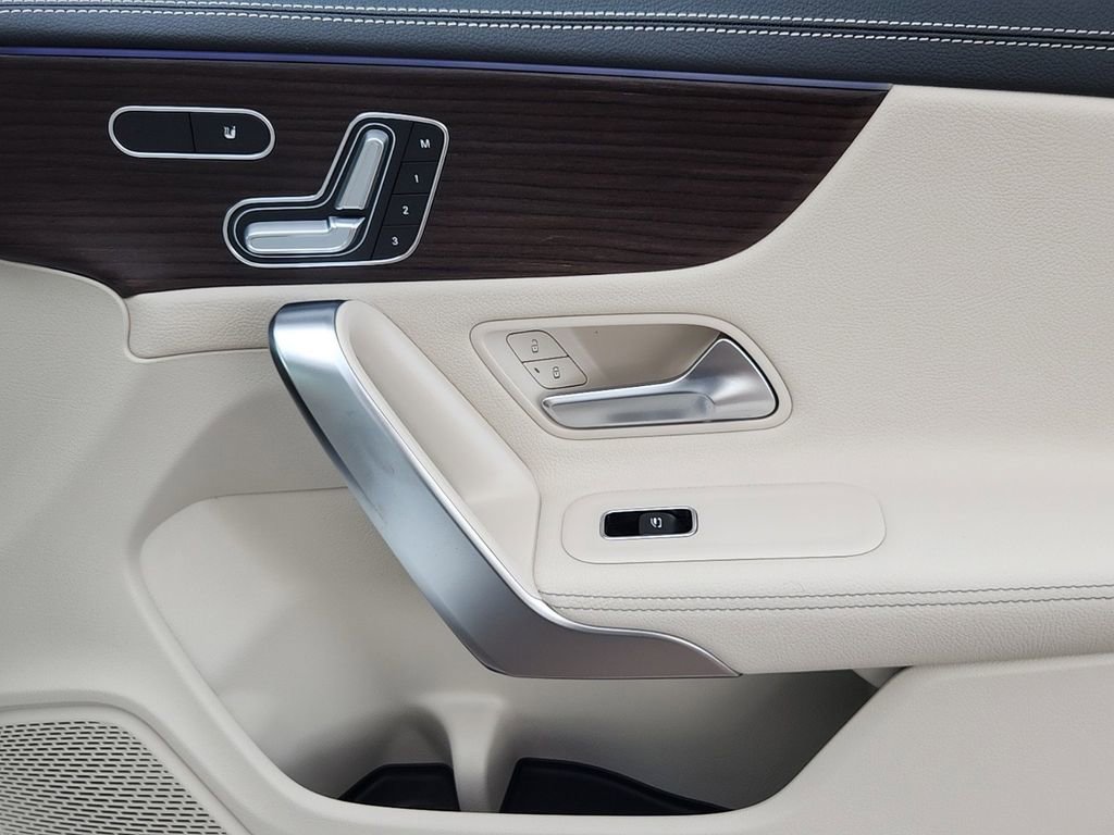 New 2025 Mercedes-Benz CLA 250 4MATIC image 19