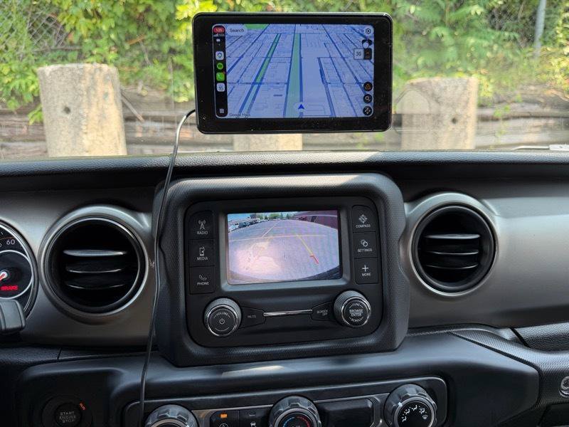 Used 2018 Jeep Wrangler Unlimited Sport AWD/4WD image 17