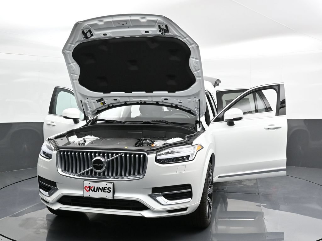 New 2025 Volvo XC90 T8 Core w/ Protection Package Premier AWD/4WD image 48