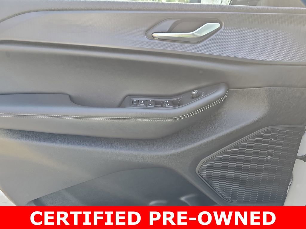 Used 2023 Jeep Grand Cherokee Laredo image 27