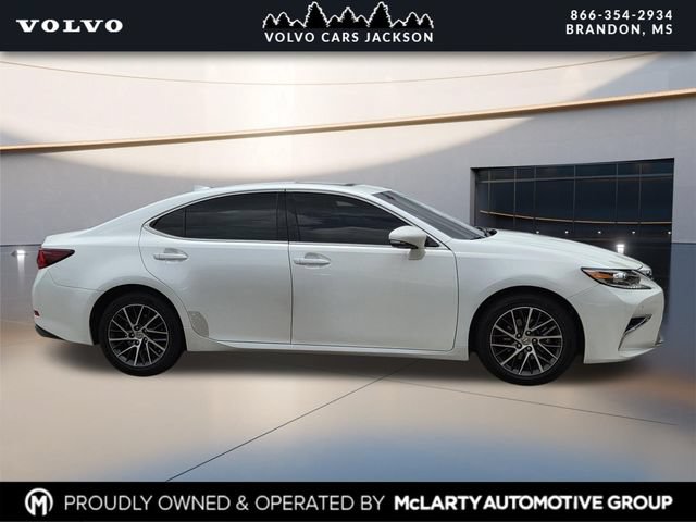 Used 2016 Lexus ES 350 FWD image 3