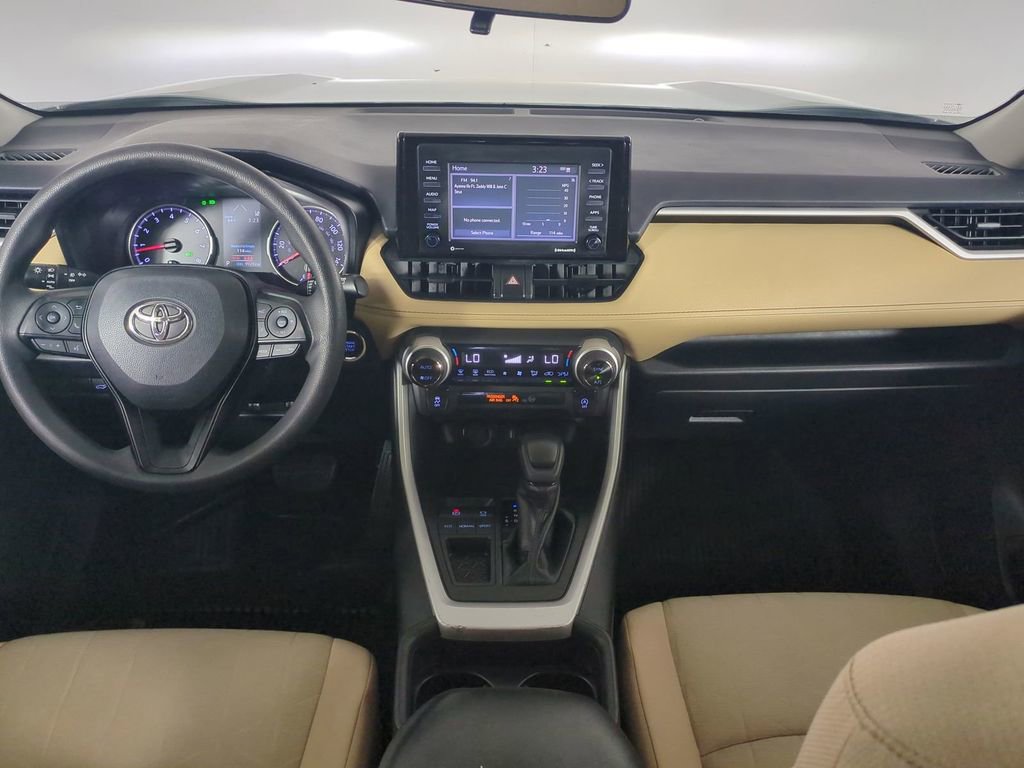 Used 2020 Toyota RAV4 XLE w/ Convenience Package FWD image 18