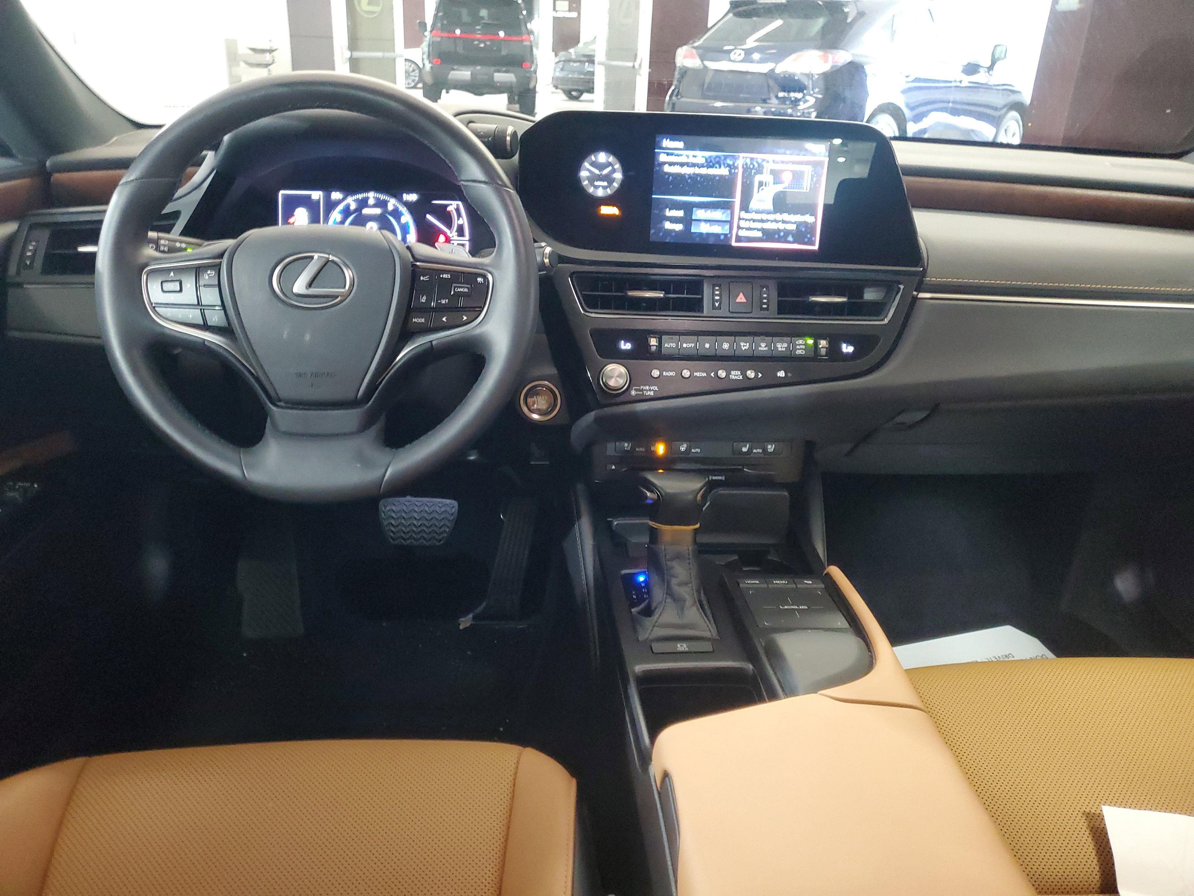 Used 2022 Lexus ES 350 w/ Premium Package image 10