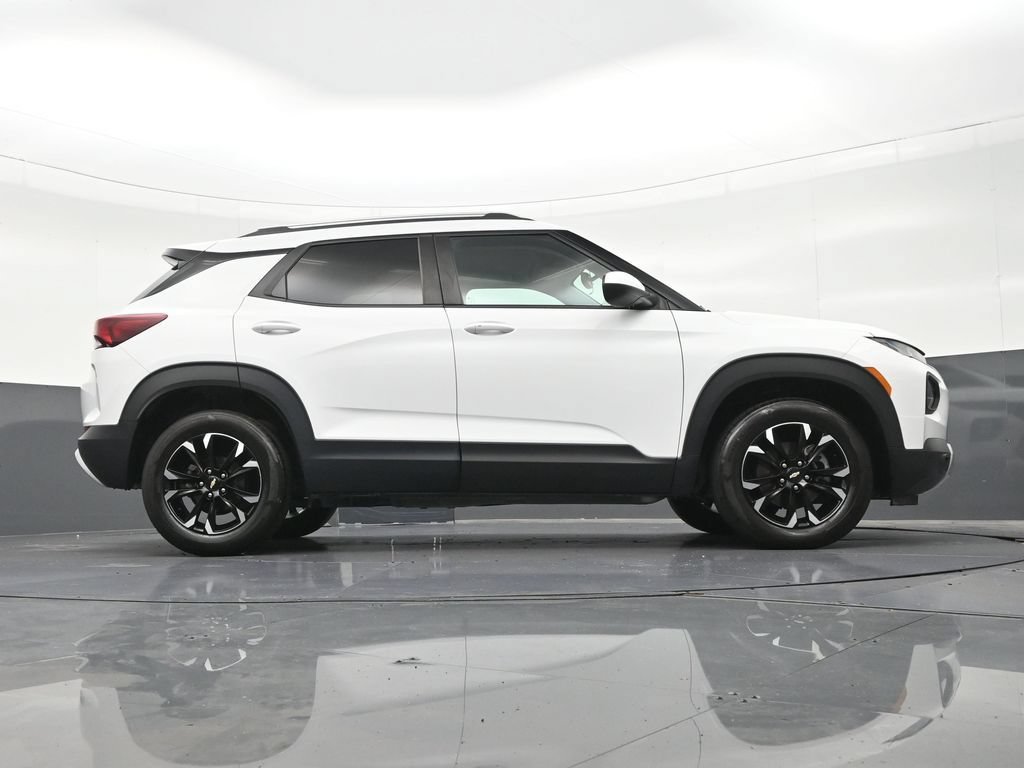 Used 2023 Chevrolet TrailBlazer LT w/ Convenience Package AWD/4WD image 28