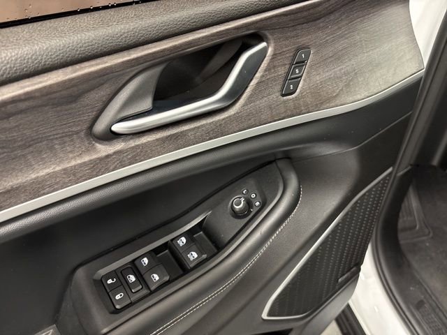 Used 2022 Jeep Grand Cherokee L Limited image 18