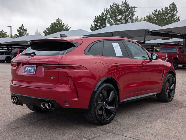 Used 2025 Jaguar F-PACE SVR 575 Edition image 5