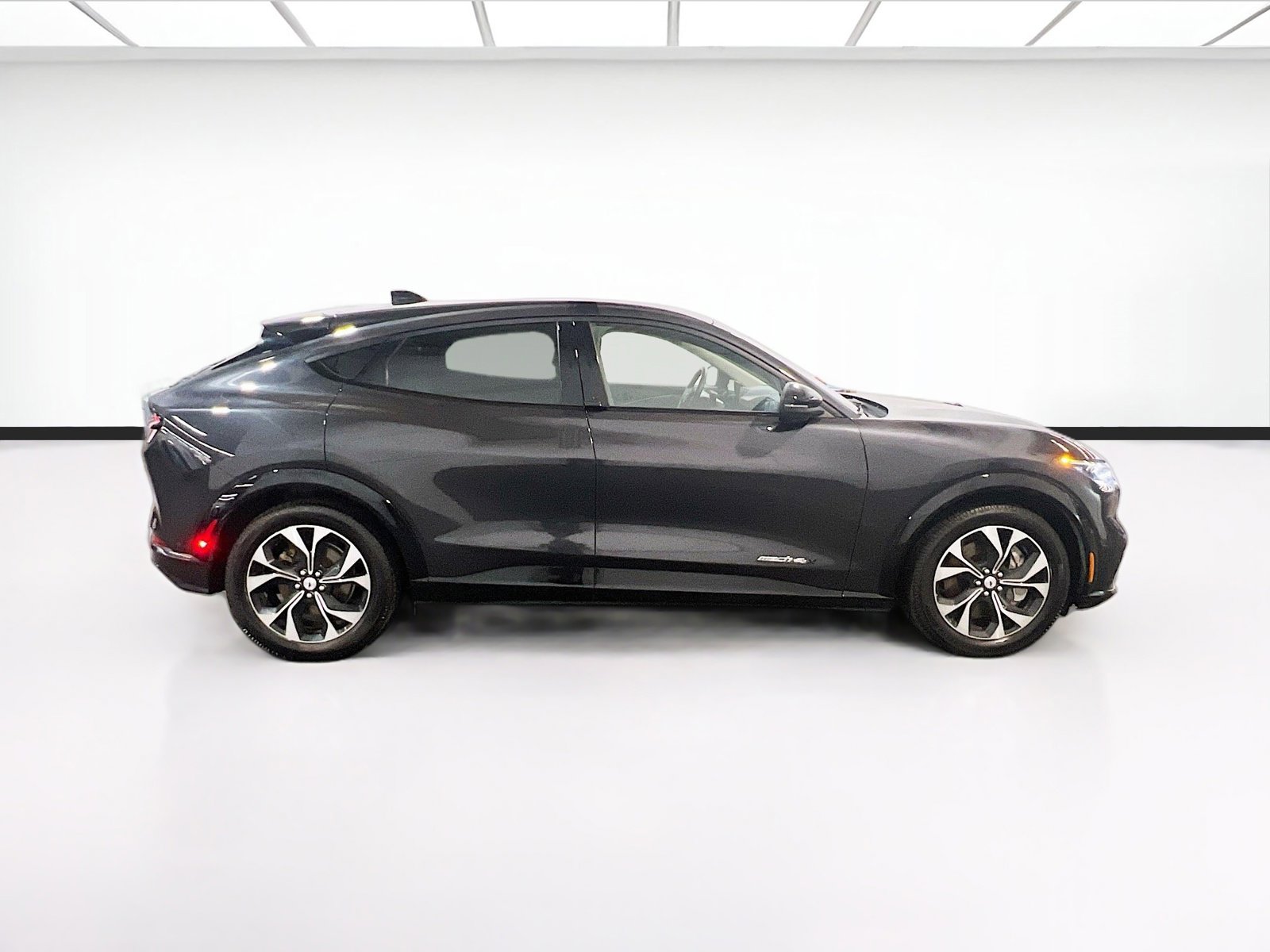 Used 2021 Ford Mustang Mach-E Premium AWD/4WD image 26