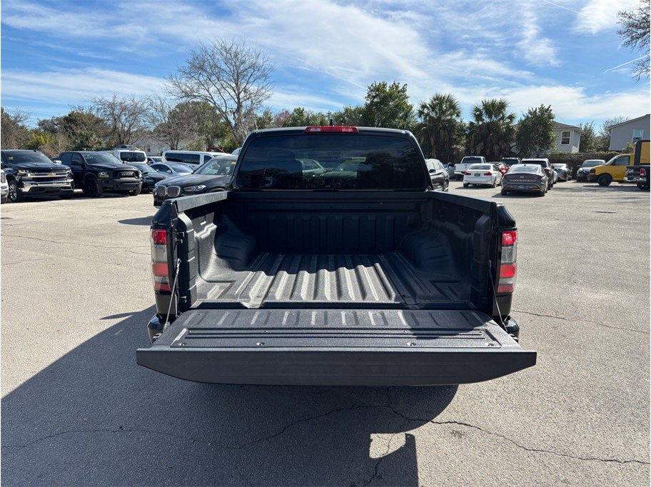 Used 2022 Nissan Frontier SV image 37