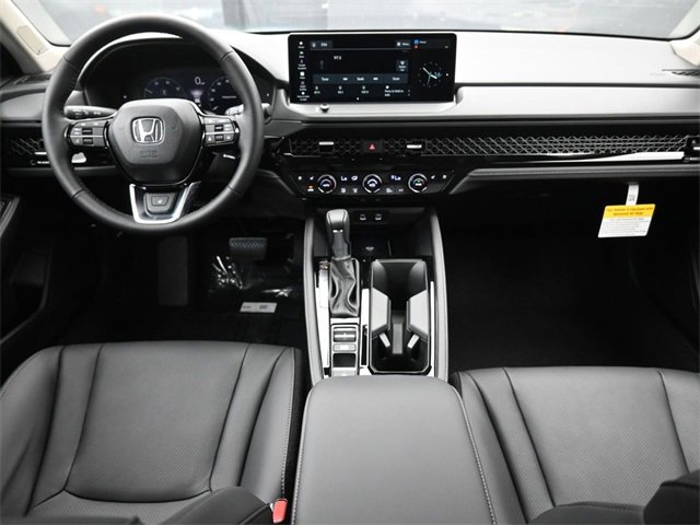 Used 2025 Honda Accord Touring image 17