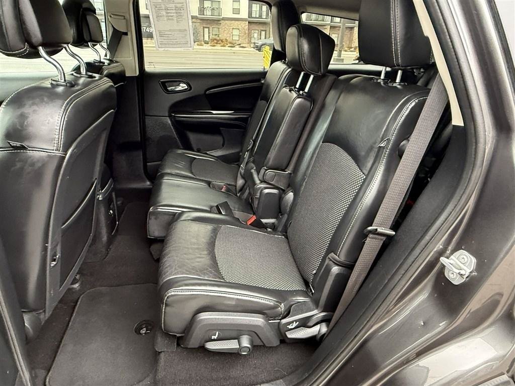 Used 2015 Dodge Journey Crossroad w/ Flexible Seating Group FWD image 17