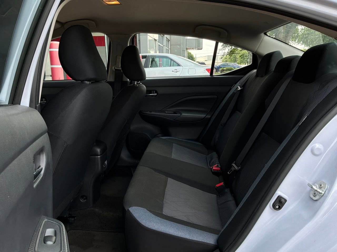 Used 2025 Nissan Versa SV FWD image 11