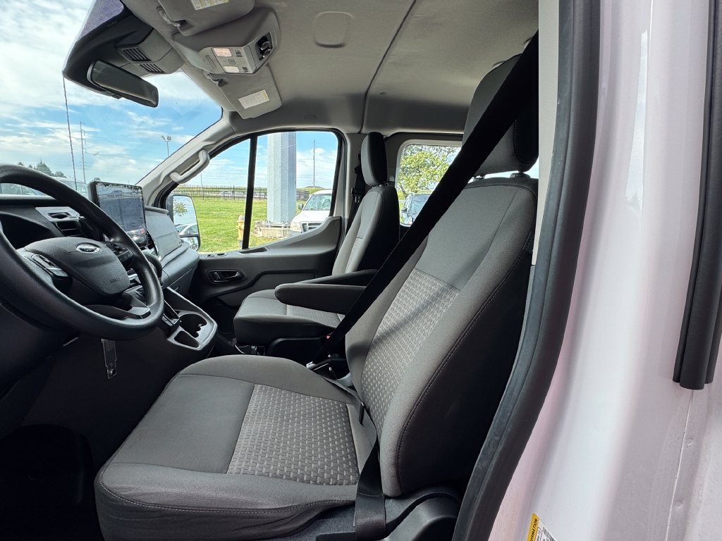 Used 2023 Ford Transit 350 XLT RWD image 19