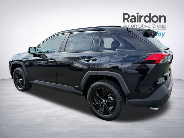 Used 2025 Toyota RAV4 XLE AWD/4WD image 5