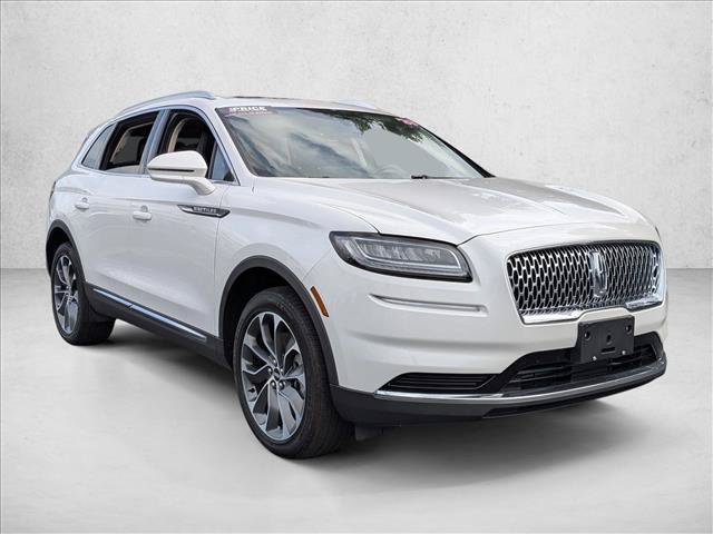 Used 2023 Lincoln Nautilus Reserve w/ Luxury Package AWD/4WD image 3