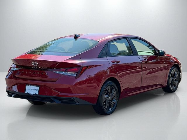 Used 2022 Hyundai Elantra SEL FWD image 7
