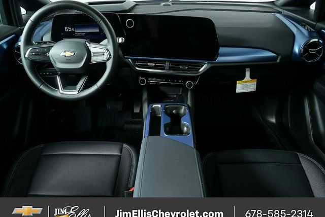 New 2026 Chevrolet Equinox EV LT w/ Convenience Package II FWD image 17