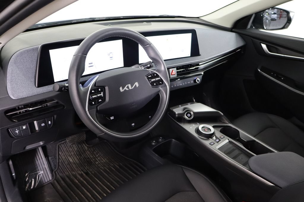 Used 2024 Kia EV6 Light RWD image 27