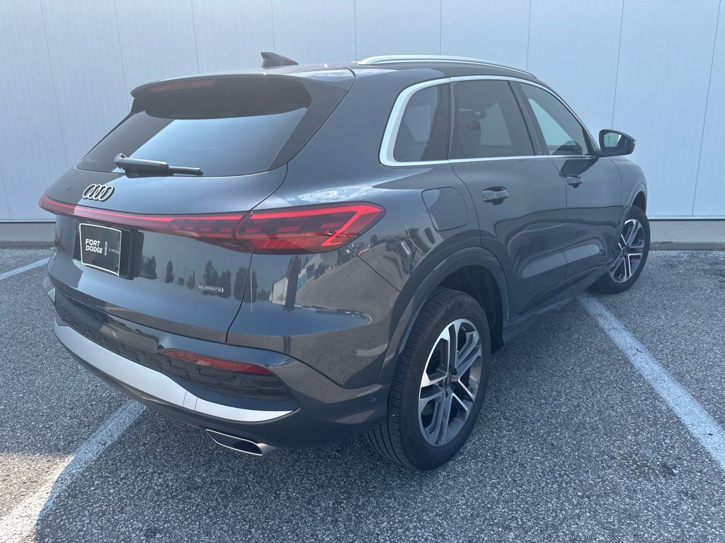 Used 2025 Audi Q5 Premium AWD/4WD image 7