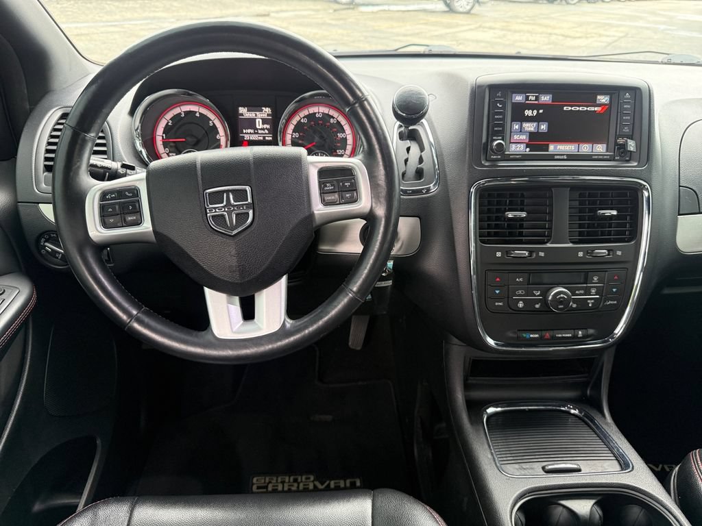 Used 2017 Dodge Grand Caravan GT FWD image 26