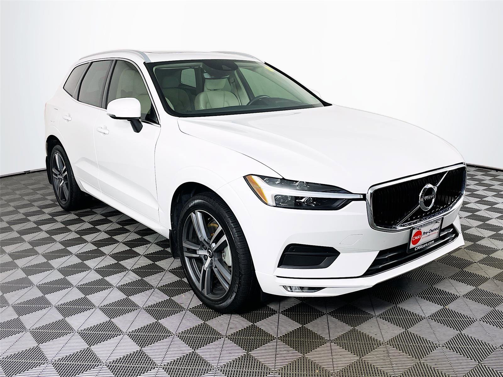 Used 2021 Volvo XC60 T6 Momentum w/ Premium Package