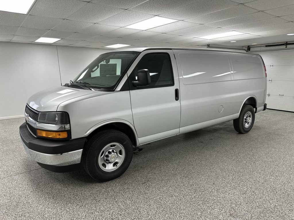 New 2026 Chevrolet Express 3500 Extended w/ Driver Convenience Package RWD image 4