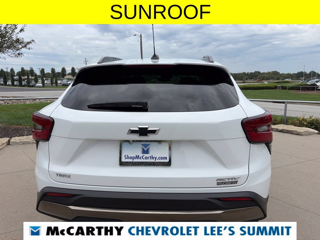Used 2025 Chevrolet Trax ACTIV w/ Sunroof Package FWD image 15