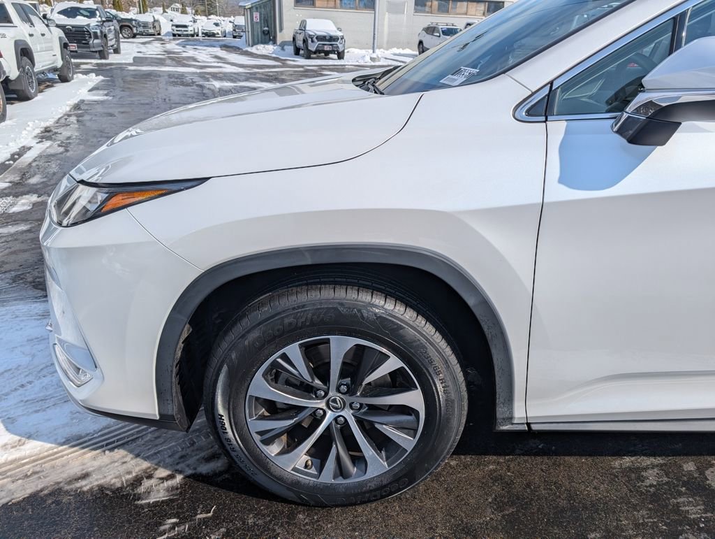 Used 2022 Lexus RX 350L Premium w/ Premium Package image 2