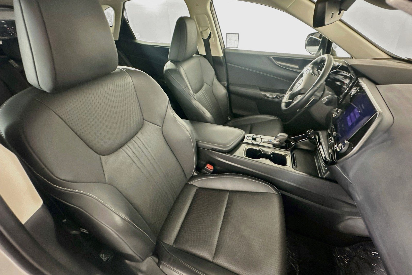 Used 2023 Lexus NX 350h AWD w/ Towing Package (2000 Lbs) image 8